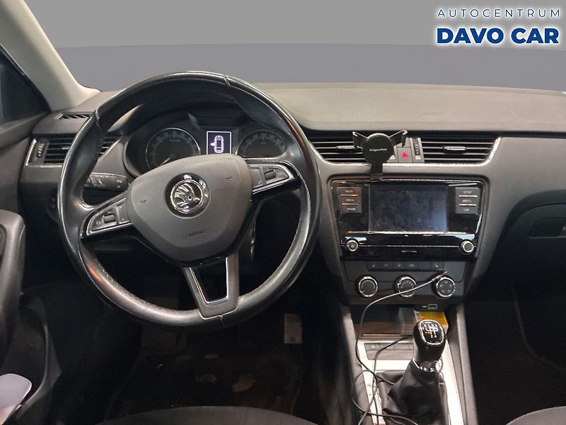 Škoda Octavia 1,6 TDI 85kW CZ Ambition - fotka 3 z 12