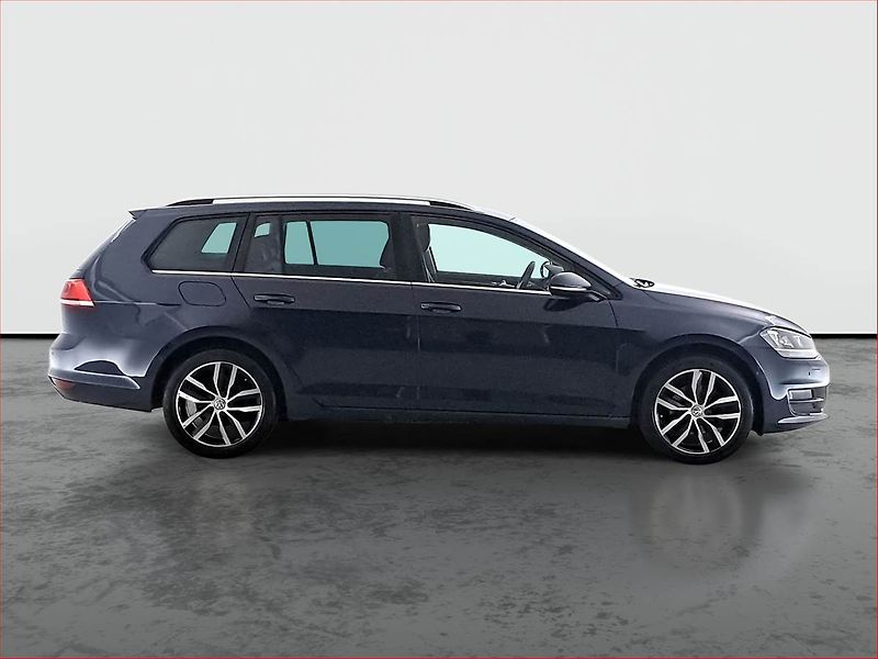 Volkswagen Golf (2016) 2.0 TDI, Xenony, Tempomat - fotka 6 z 17