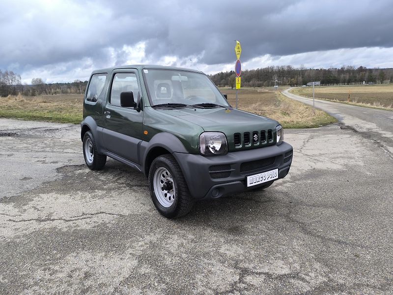 Suzuki Jimny (2011) 1.3 4x4 DOLOŽENÉ KM,SERVISNÍ K - fotka 1 z 29
