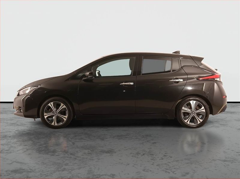 Nissan Leaf (2021) 40 kWh, SoH 91%, Automat - fotka 3 z 25