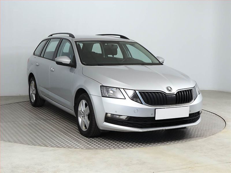 Škoda Octavia (2018) Ambition 1.6 TDI, Navi - fotografie inzerátu
