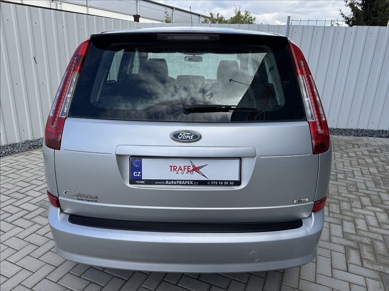 Ford C-MAX 1,6 TDCi 66kW klima - fotka 11 z 45