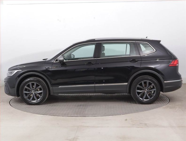 Volkswagen Tiguan Allspace (2022) Life 2.0 TDI - fotka 3 z 17