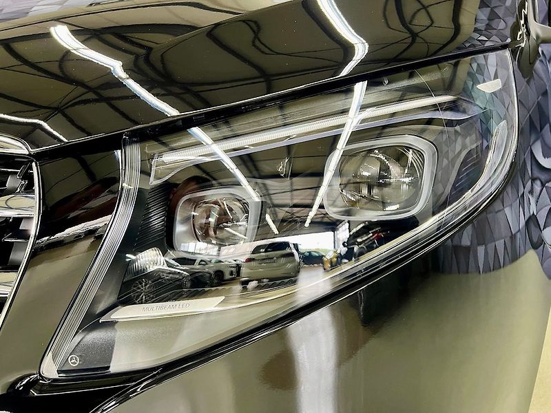 Mercedes-Benz Třídy V 300d 4M EXCLUSIVE XL, AIRMATIC - fotka 7 z 34