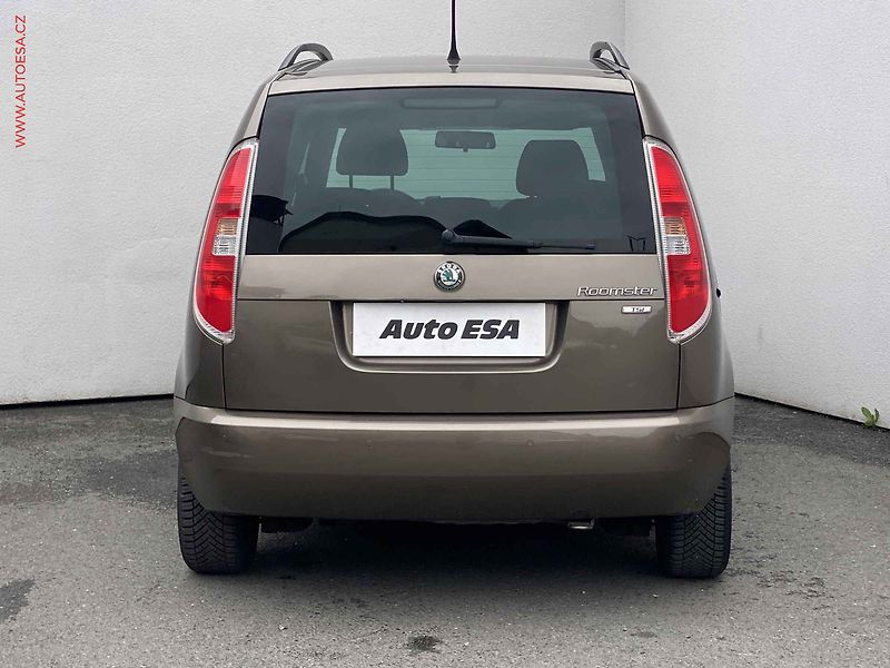 Škoda Roomster (2012) 1.2 TSi, Ambition, výhřev sed - fotka 5 z 15