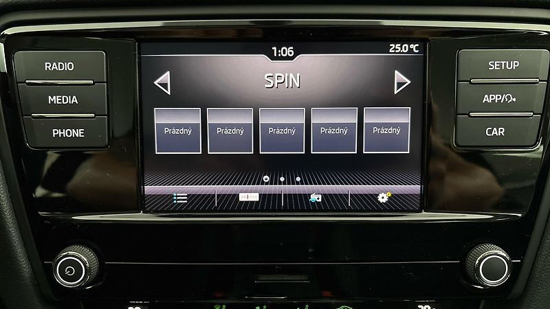 Škoda Octavia 1.5 TSI G-Tec DSG Ambition Com - fotka 11 z 22