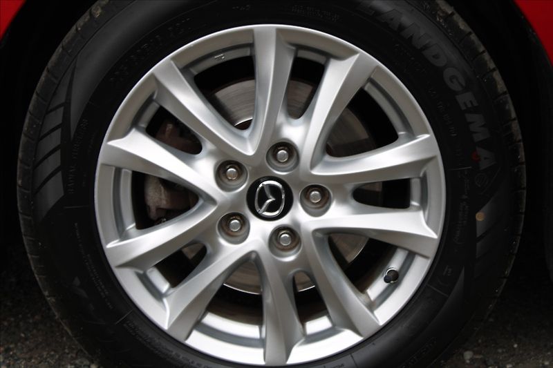 Mazda 3 2,0 SKYACTIV-G  VÝHŘEVY - fotka 24 z 25