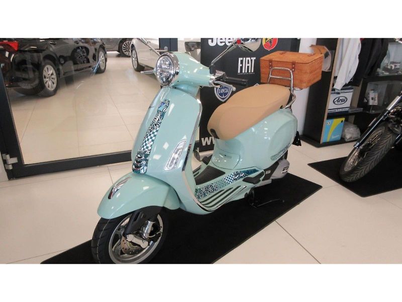 Vespa (2026) Primavera 125 BATIK e5+ - fotka 6 z 11