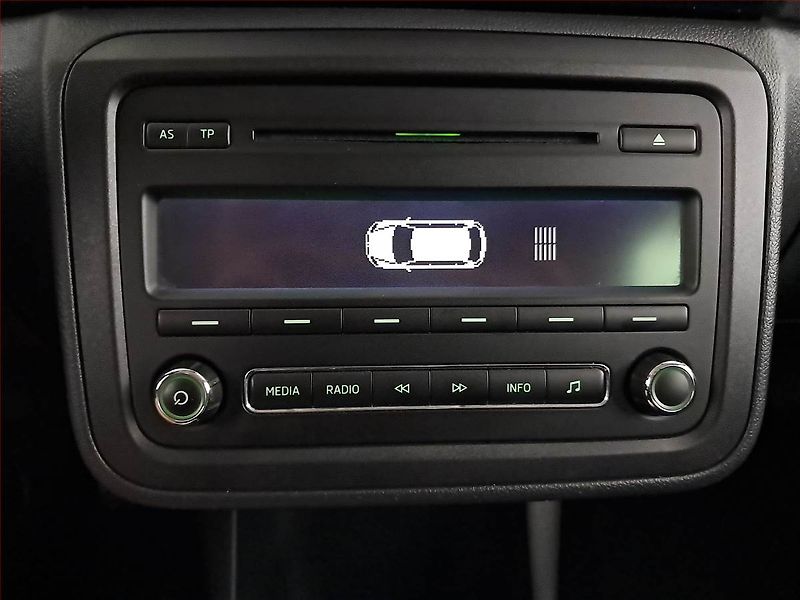 Škoda Fabia (2014) 1.2 TSI, Tempomat - fotka 18 z 19