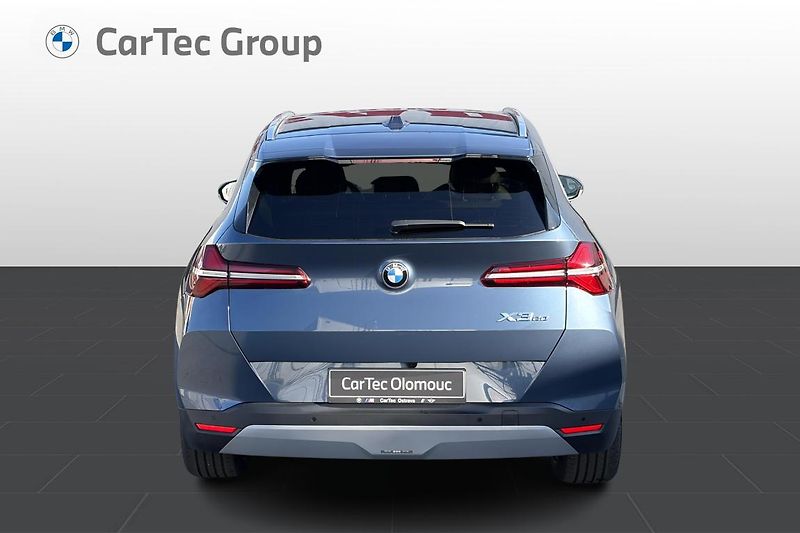BMW X3 20 xDrive - fotka 7 z 10
