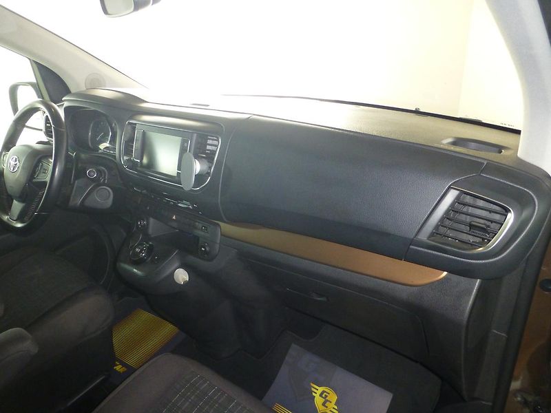 Toyota ProAce Verso (2021) 2,0 D-130KW*KAMER*8M*NEW.ČR-1M - fotka 23 z 28