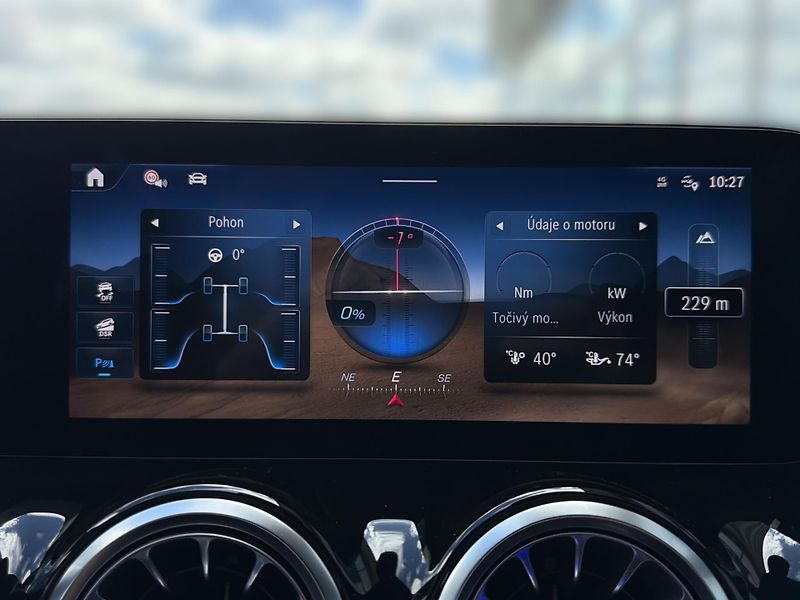 Mercedes-Benz GLA GLA 200 d 4M AMG - fotka 20 z 29