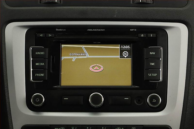 Škoda Octavia (2011) Scout 2.0 TDI, 4X4, Automat - fotka 14 z 18