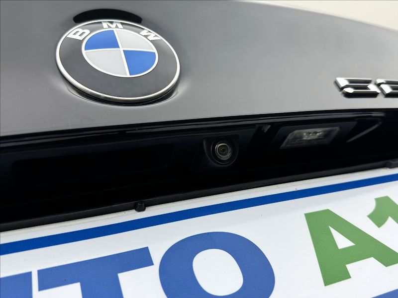 BMW Řada 5 2,0 4X4 KŮŽE SERVIS KAMERA ČR - fotka 36 z 38