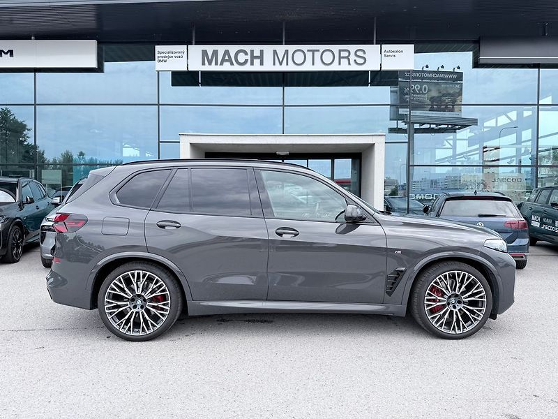 BMW X5 30xD Vzduch Nezávislé Tažné - fotka 6 z 35