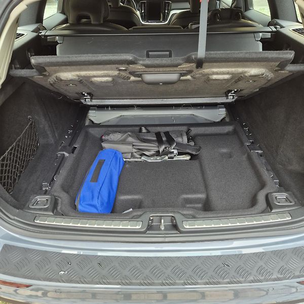 Volvo V60 (2021) Cross Country B4 Mild hybrid - fotka 8 z 26