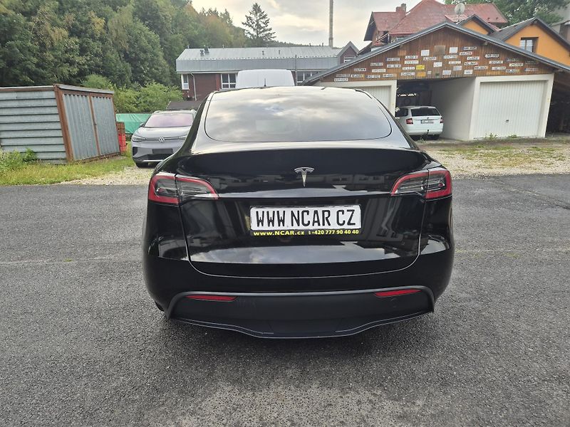 Tesla Model Y RWD 220kw TZ 92,5 % - fotka 8 z 48
