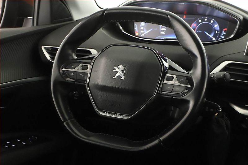 Peugeot 3008 (2019) 1.2 PureTech, Serv.kniha, Navi - fotka 12 z 13