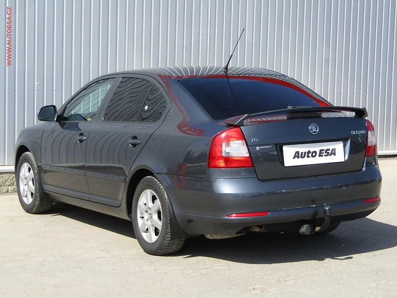 Škoda Octavia (2009) 1.4 TSi, ČR, Elegance - fotka 6 z 15