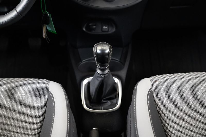 Toyota Yaris - fotka 22 z 24