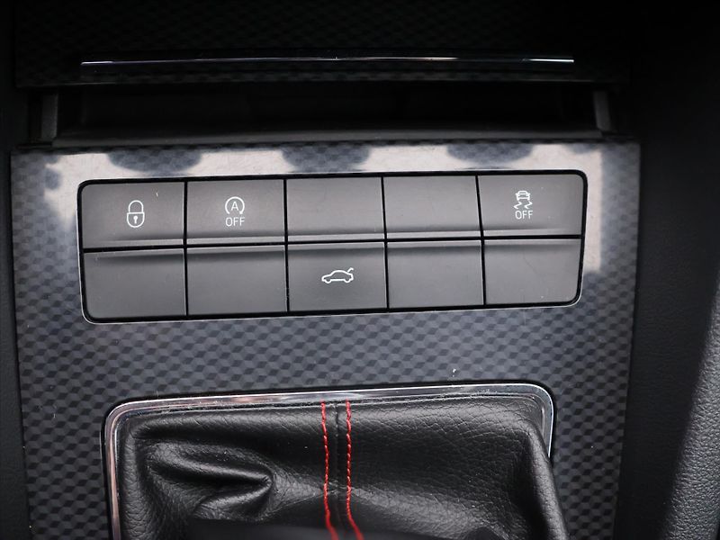 Škoda Octavia RS 2,0 TDI 135kW Aut.klima Nav - fotka 20 z 31