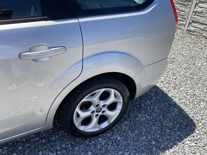 Ford Focus 1.6 TDCi 90PS KOMBI STK  - fotka 33 z 151