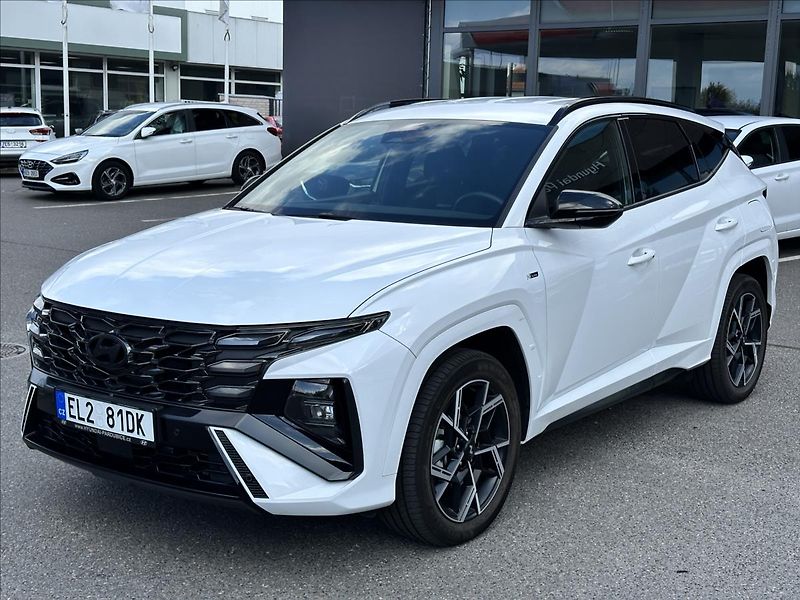 Hyundai Tucson 1,6 T-GDI PHEV N-LINE 4WD AT - fotka 2 z 12