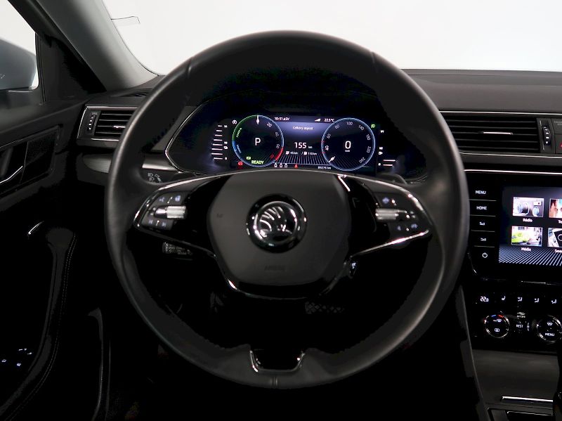 Škoda Superb (2022) iV STYLE 1.4TSI 160KW DSG - fotka 17 z 44