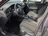 Volkswagen T-Roc (2020) 1.5TSI, ČR, DSG, LED, autoAC - náhled 9