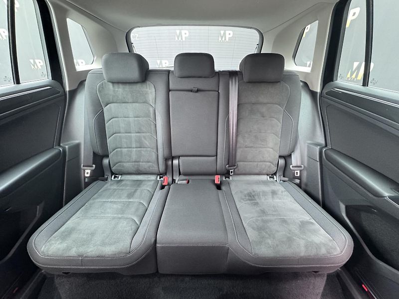 Volkswagen Tiguan (2016) 2.0TDi DSG 4M Highline Virtual - fotka 18 z 47