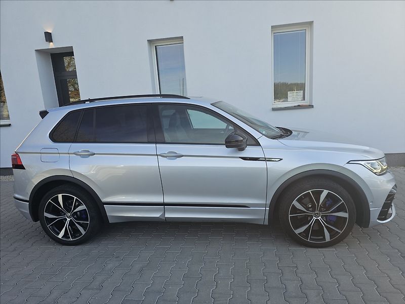 Volkswagen Tiguan 2,0 TSi 235KW D7 R DPH NAVI - fotka 5 z 44