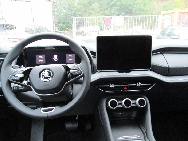 Škoda Kodiaq Exclusive Selection 2,0TDI 142 - fotka 12 z 15