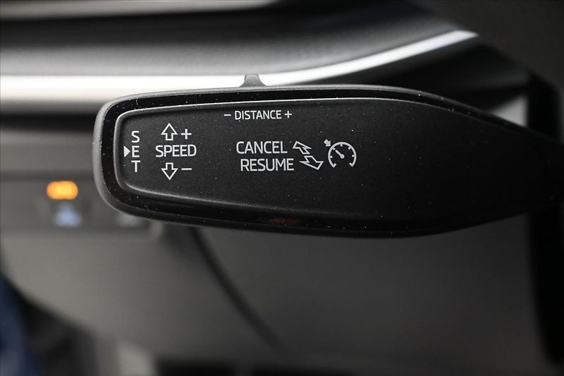 Škoda Superb 1,5 TSI 110kW DSG Selection Zá - fotka 24 z 33