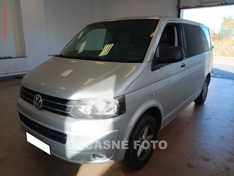 Volkswagen Transporter (2010) 2.0TDi 6míst, AC, STK9/28 - fotka 1 z 3