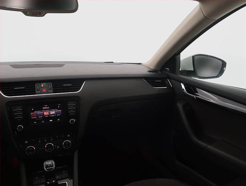 Škoda Octavia (2015) Laurin&Klement 2.0 TDI, 4X4 - fotka 8 z 22