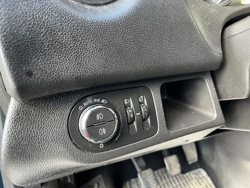 Opel Meriva (2015) PĚKNÝ STAV i CENA - fotka 14 z 39