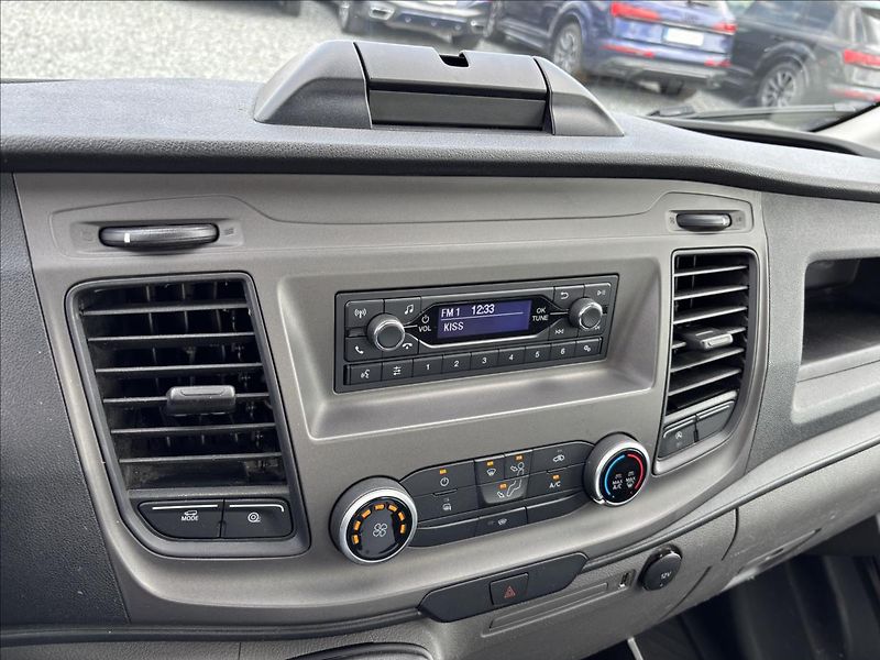 Ford Transit 2,0 96kW Třístranný Sklápěč - fotka 24 z 34