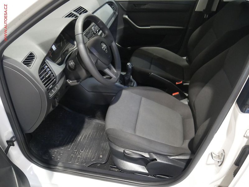 Škoda Fabia (2020) 1.0i, 2.maj,ČR, Active - fotka 9 z 14