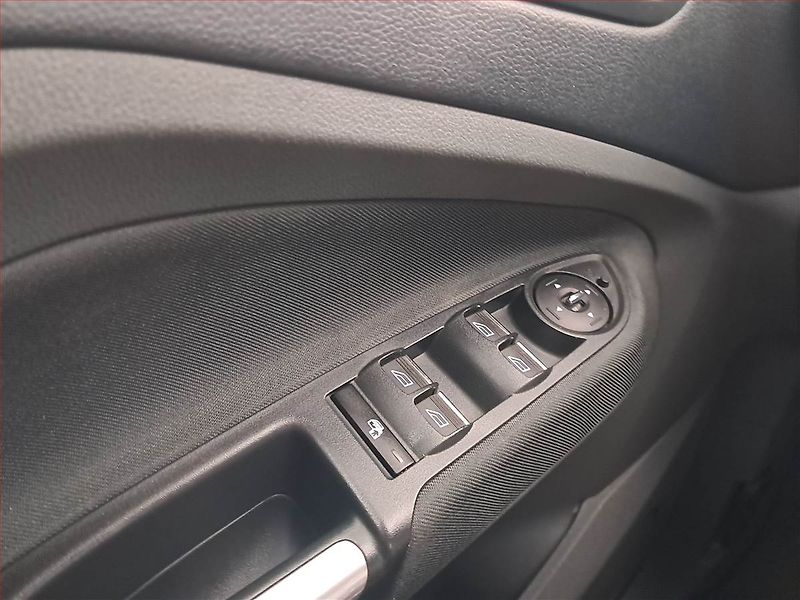 Ford C-MAX (2013) 1.6 TDCi, udržované - fotka 16 z 17