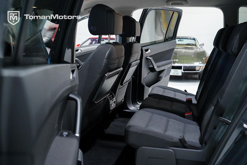 Volkswagen Touran (2022) 1.5 TSI Comfort line - fotka 19 z 22