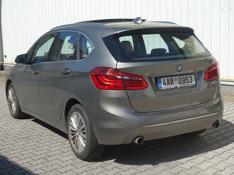 BMW Řada 2 (2015) 225i*X-DRIVE*ACTIVE*TOURER*CZ - fotka 6 z 46