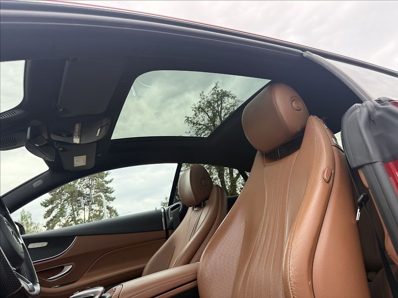 Mercedes-Benz Třídy E 220d AMG Avantgarde Kupé - fotka 21 z 22