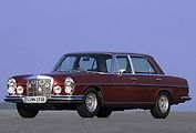 Mercedes - Benz 300 SEL AMG - takzvaná Rudá svině