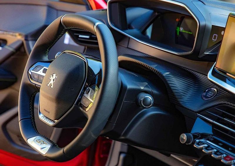 Peugeot 208 - evropské Auto roku