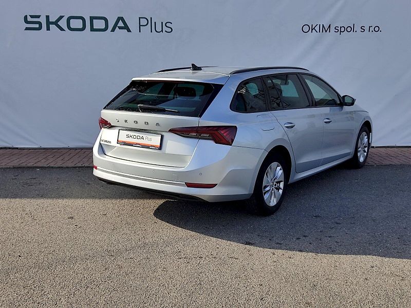 Škoda Octavia (2022) Combi Ambition Plus 2,0 Tdi 85 - fotka 2 z 36
