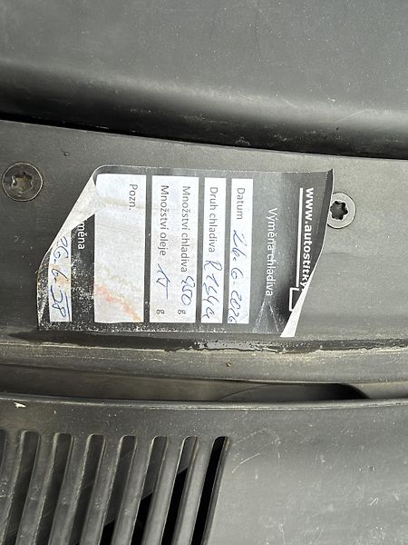 Volkswagen Sharan 1.9 TDI 7 MIST - fotka 23 z 26