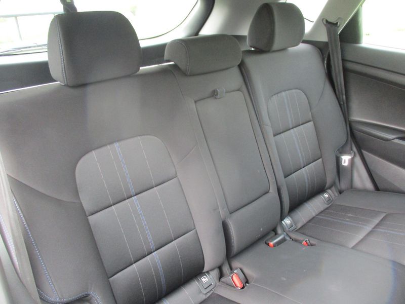 Hyundai Tucson 1.6 GDi 99kW*70tkm*KRÁSNÝ STAV - fotka 30 z 41