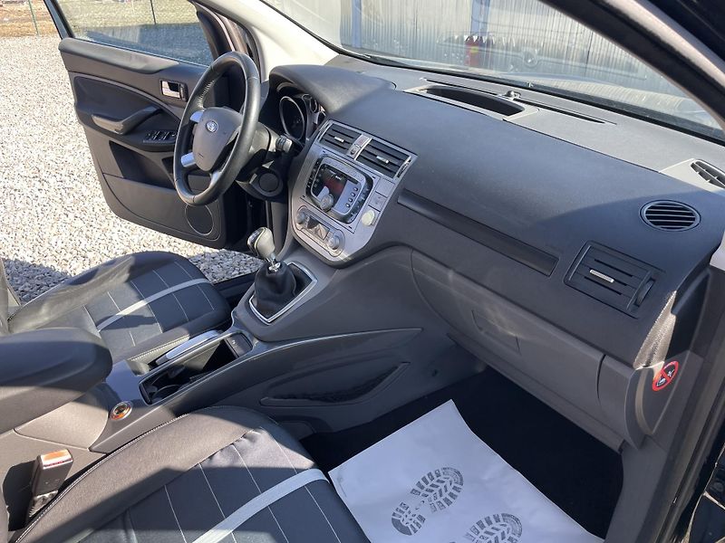 Ford Kuga 2.0TDC-i 4x4 135PS TITANIUM!!! - fotka 155 z 189