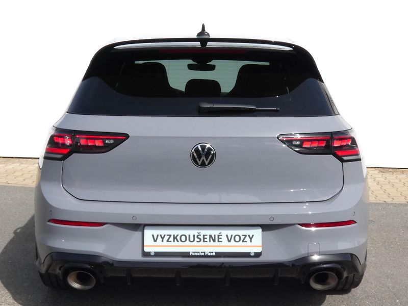 Volkswagen Golf GTI Clubsport Performance 2.0 - fotka 11 z 30