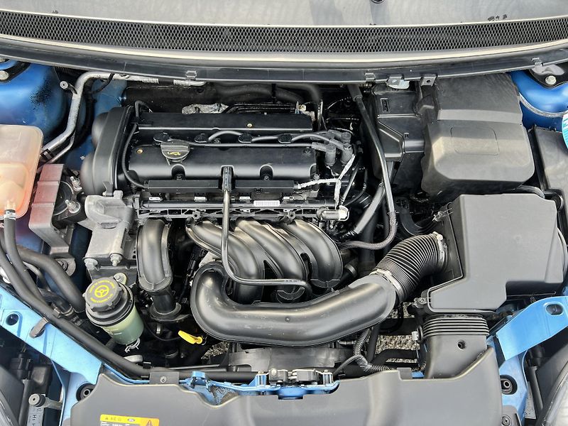 Ford Focus 1.4i 16v KOUPENO V ČR 1.MAJ. - fotka 28 z 33